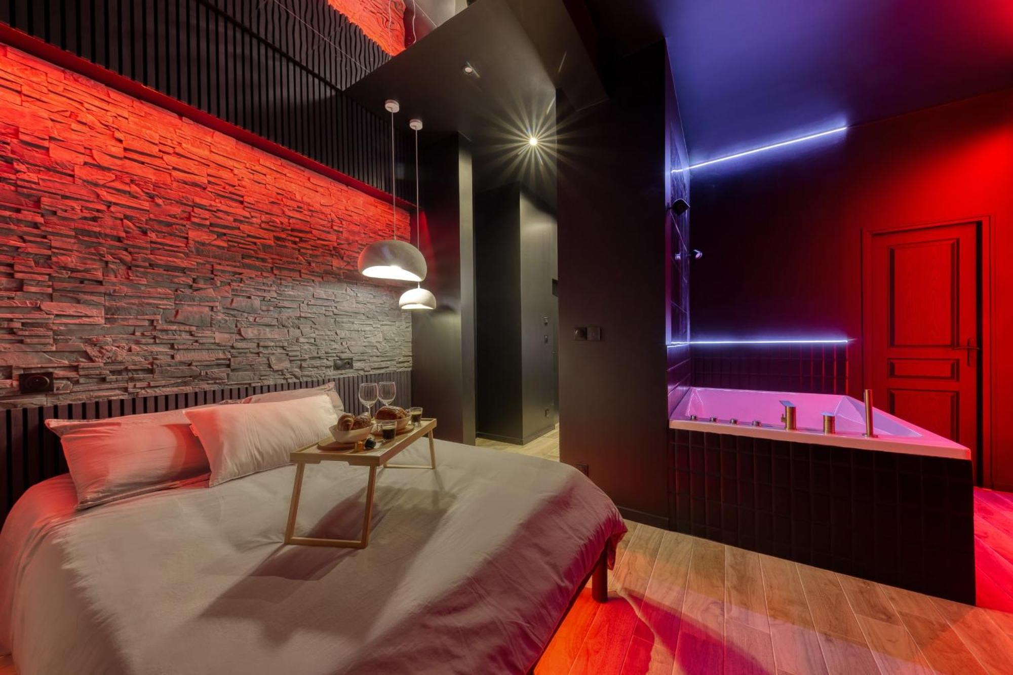 Suite Deluxe - Jacuzzi Melun Extérieur photo
