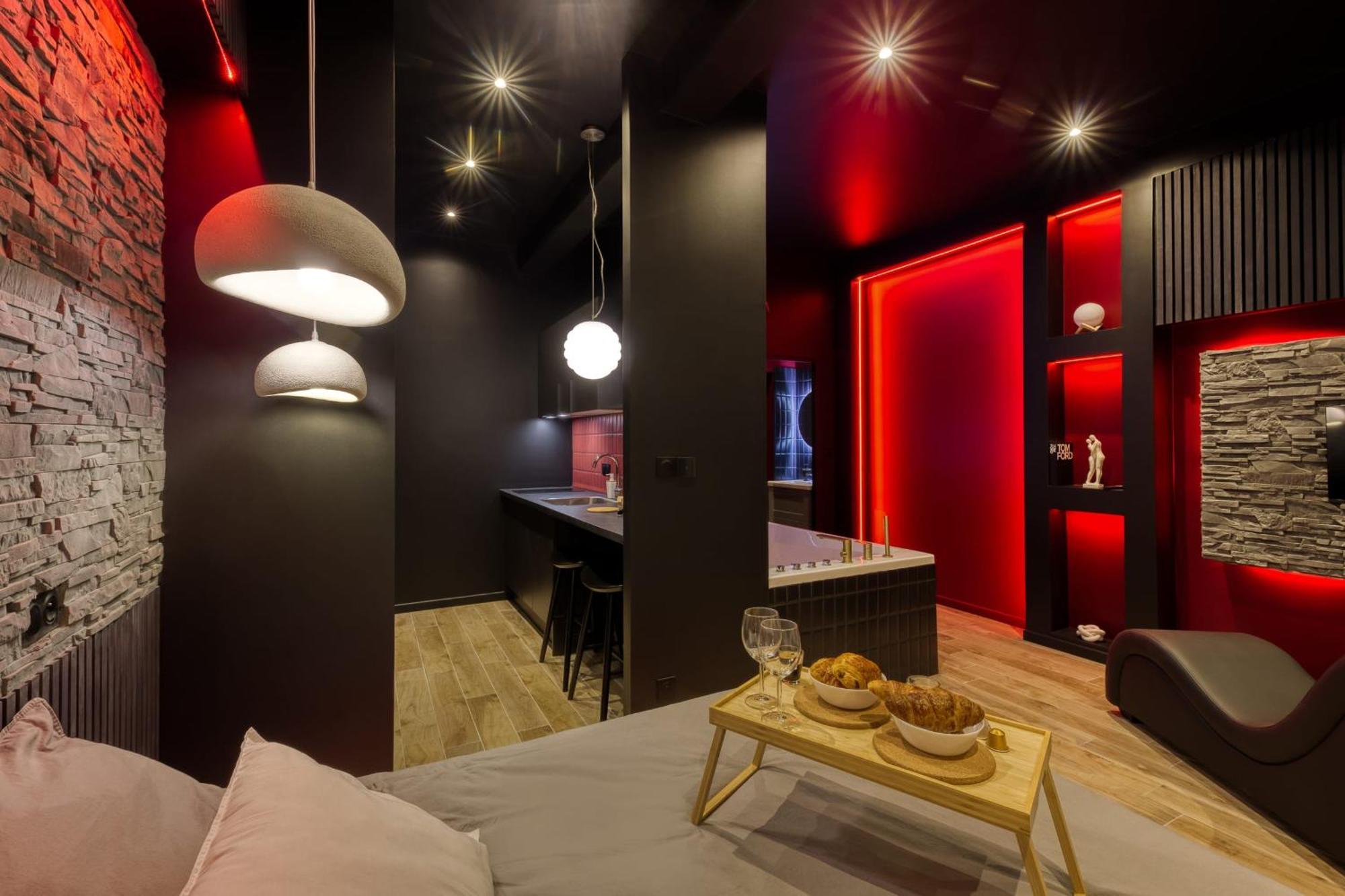 Suite Deluxe - Jacuzzi Melun Extérieur photo